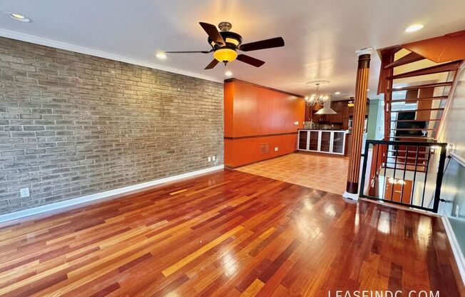 1257 DELAWARE AVE SW