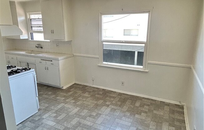 1 bed, 1 bath, 600 sqft, $1,880, Unit 5