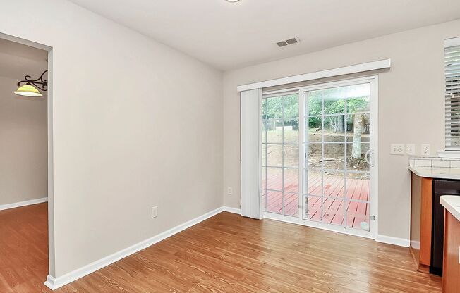 18627 Victoria Bay Drive Professionally managed by Select Real Estate