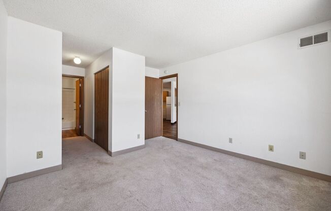 2 beds, 2 baths, 1,036 sqft, $1,450, Unit 1501-310