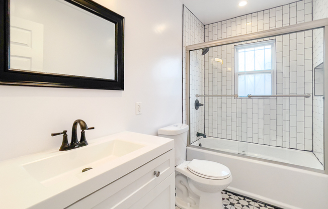 5701 San Vicente Blvd