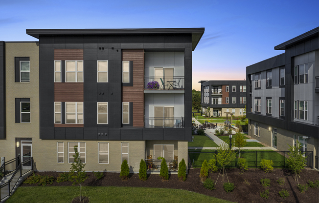 Forte at 84South Side Building View