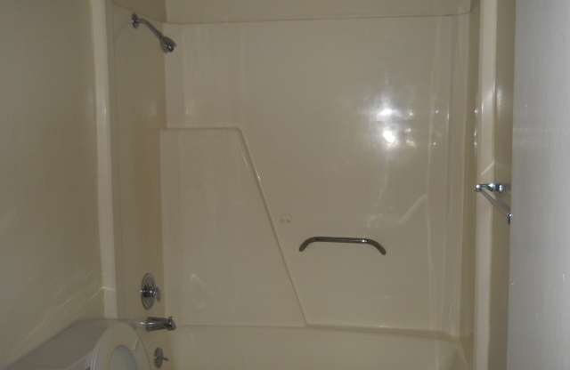 TOWNHOME IN SHREVEPORT