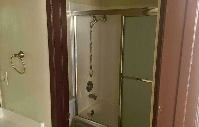 Cute Move-In Ready Studio Apartment
