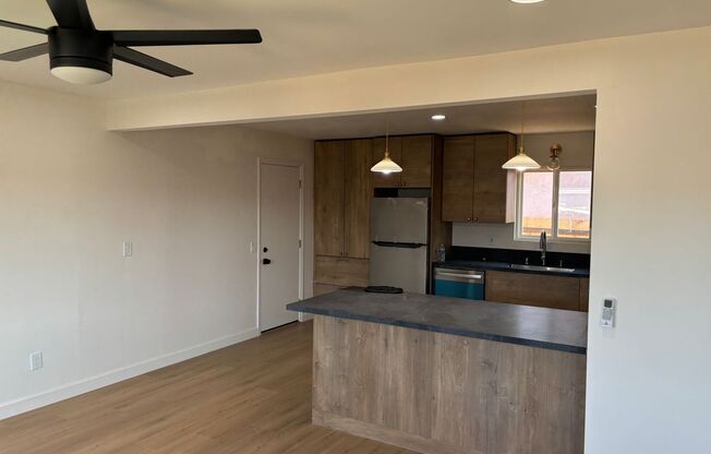 Beautiful 2 bedrooms corner unit in Imperial Beach