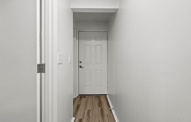 1 bed, 1 bath, 448 sqft, $1,395
