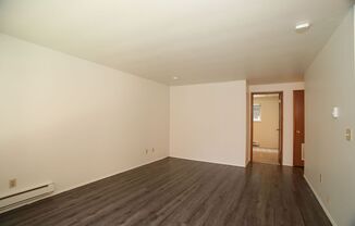 2 beds, 1 bath, 825 sqft, $2,095, Unit 5