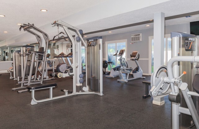 Cutting Edge Fitness Center | Apartments in Mt Prospect Illinois | Eclipse at 1450