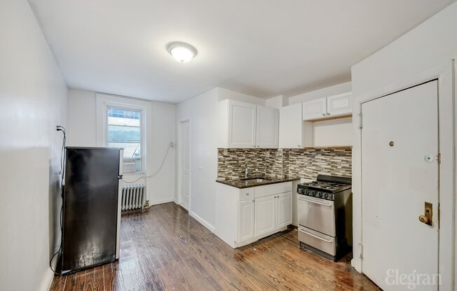 488 9 AVE