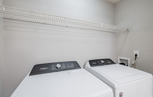 2 beds, 2 baths, 1,000 sqft, $1,450, Unit 2040