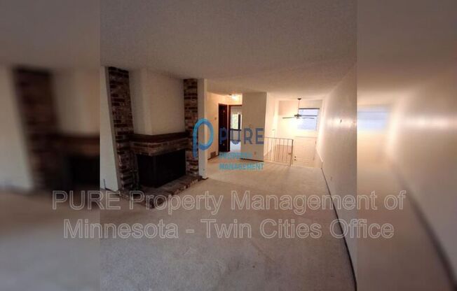 218 W EAGLE LK DR