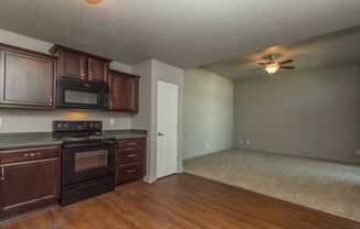 3 beds, 2 baths, 1,222 sqft, $1,650, Unit 5009 Milligan