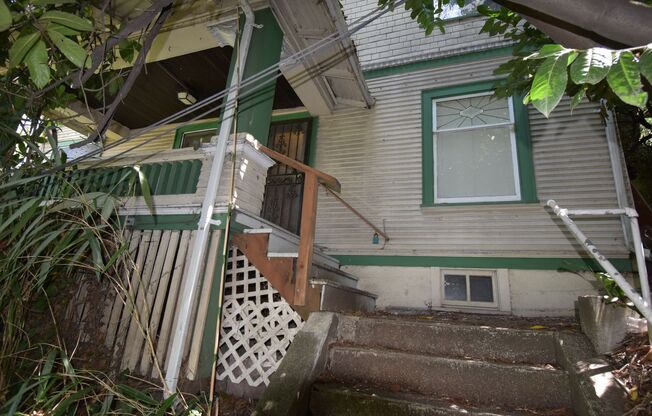 1338 Lakeview Triplex