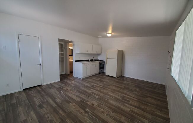1001 S. Mariana St.