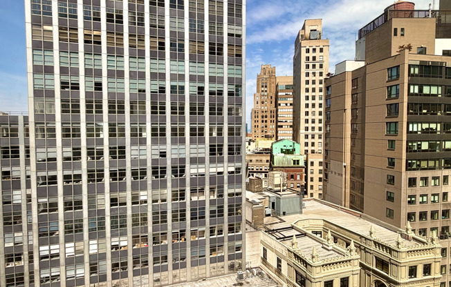 Studio, 1 bath, $4,100, Unit 2703
