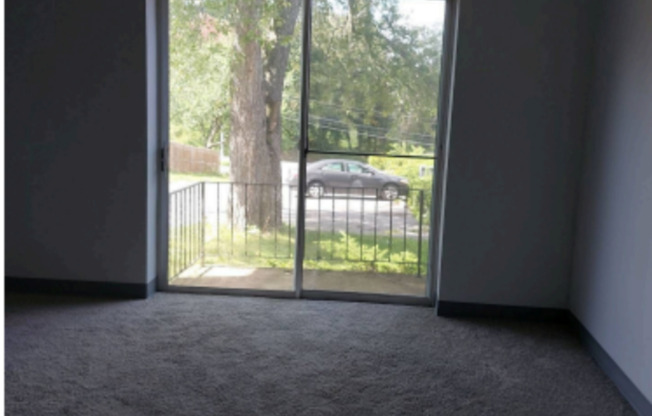 2 beds, 1 bath, 900 sqft, $895, Unit Apt. 41