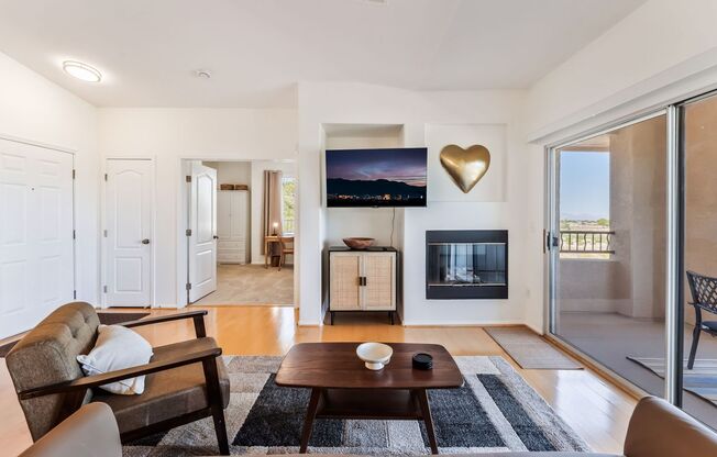 2 beds, 1.5 baths, $2,500, Unit # 204