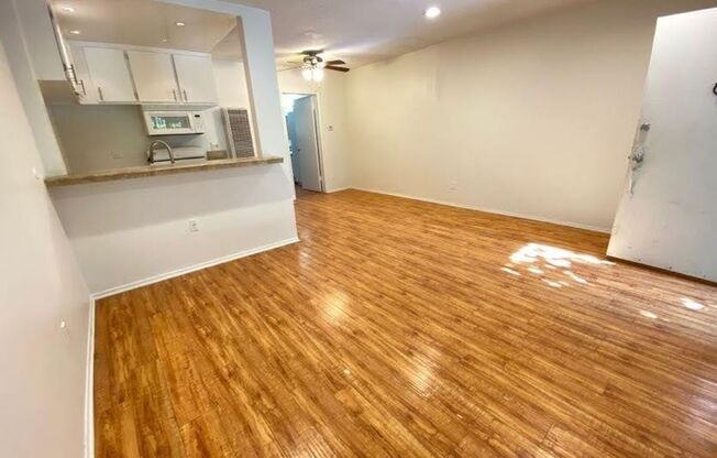 1 bed, 1 bath, $1,825, Unit 072#106