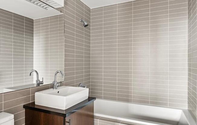 2 beds, 3 baths, 1,601 sqft, $10,500, Unit PH3203