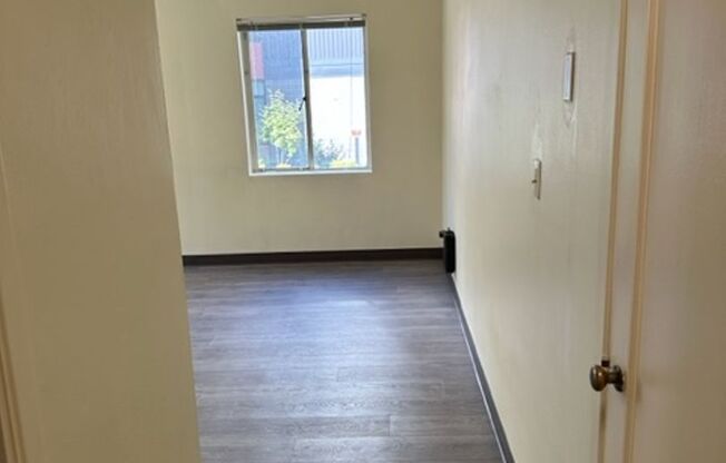 1 bed, 1 bath, 548 sqft, $1,249, Unit 105A