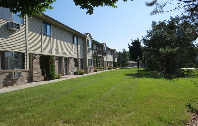 Montgomery Square Apartments