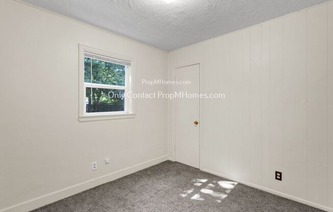 3 beds, 1 bath, $2,099