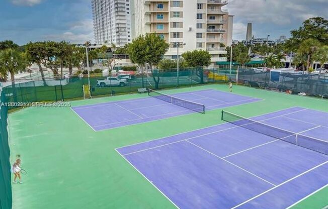 2 beds, 2 baths, 1,357 sqft, $4,000, Unit 100 Bayview Dr # 508