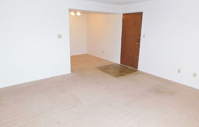 1 bed, 1 bath, 637 sqft, $850, Unit 02 - 202