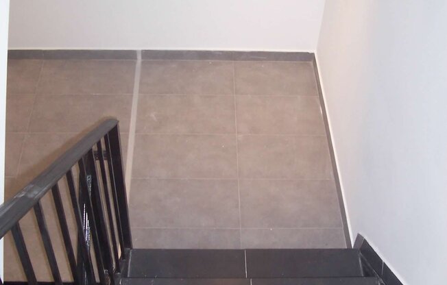42 SCHOLES ST