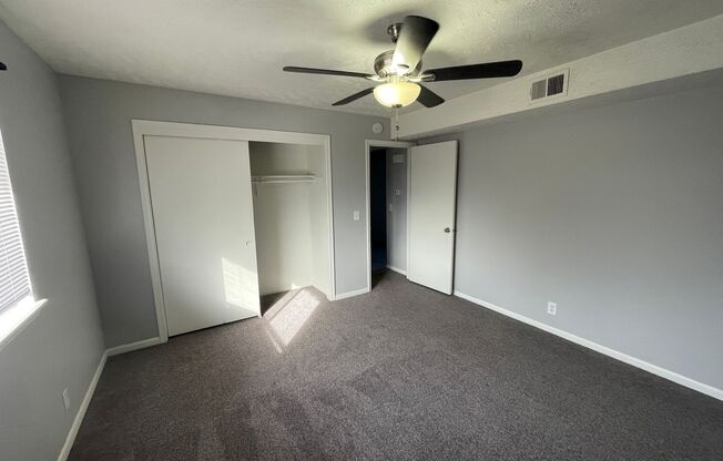 1 bed, 1 bath, 645 sqft, $747, Unit 2105-6P