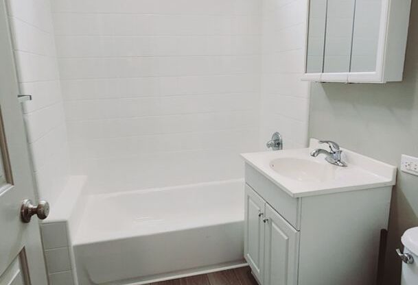 Studio, 1 bath, $2,150, Unit 06