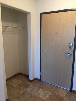 2 beds, 2 baths, 985 sqft, $1,025, Unit 216