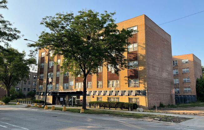 7733 S South Shore Dr.