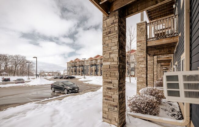 2 beds, 2 baths, 1,008 sqft, $1,740, Unit 128