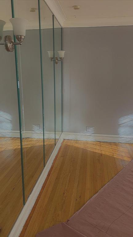 7759 S Kingston Ave 1