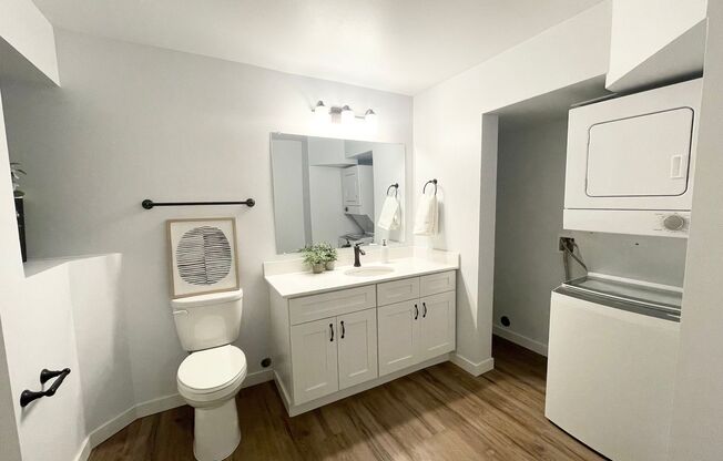 Studio, 1 bath, 575 sqft, $1,345, Unit Hamrick B03