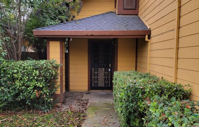 Adorable 3 bedroom 2.5 bath home