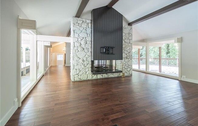 5270 Riverview Road