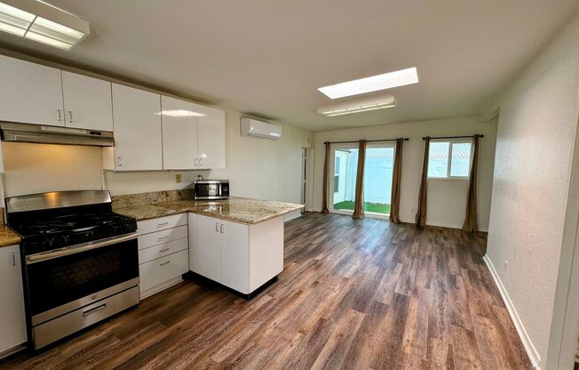 1 bed, 1 bath, $4,495