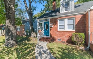 2620 Mapleton Avenue