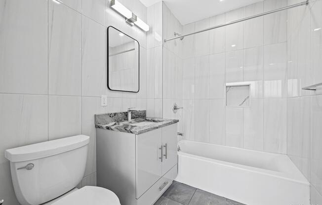 2 beds, 1.5 baths, 826 sqft, $5,800, Unit 5J