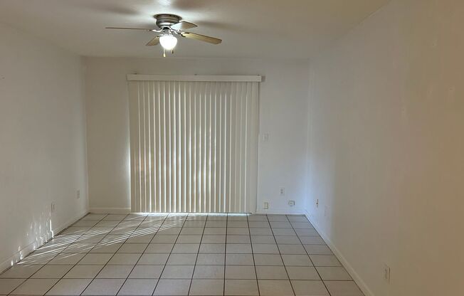 Walk to Campus from your Downstairs Flat