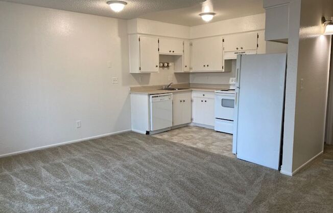 Beautiful 1, 2 and 3 bedroom apartments available for rent near Vancouver Mall!