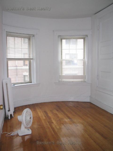 1363 Commonwealth Ave