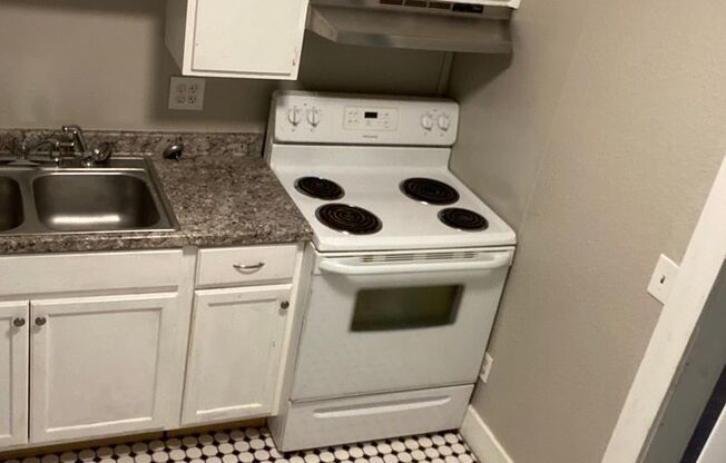 Cozy 1 Bed 1 Bath