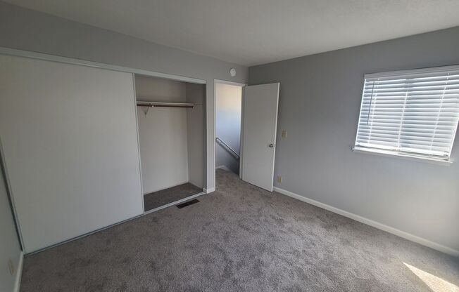 2 beds, 1 bath, $2,400