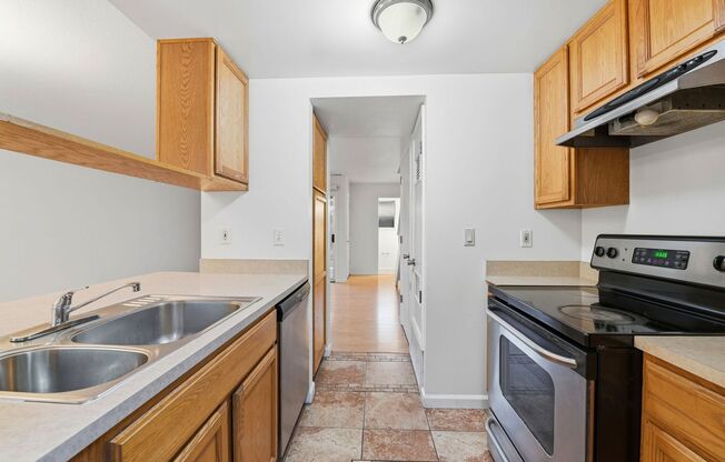 5576 MAGNOLIA TERRACE