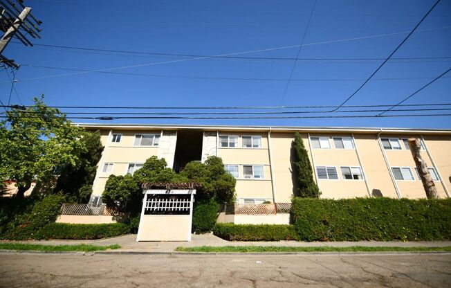 434 E. 17th St