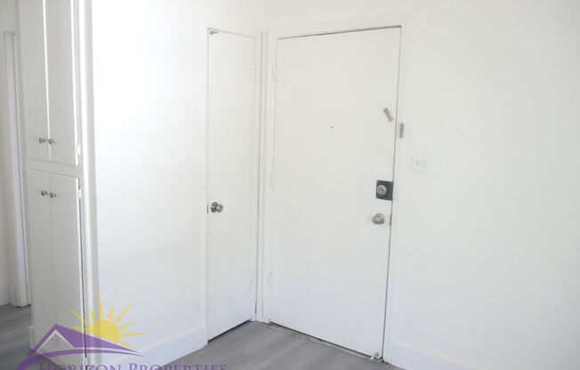 1 bed, 1 bath, $1,075, Unit 1617 Arcade Blvd #16