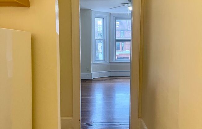 Studio, 1 bath, 500 sqft, $950, Unit 507-2F